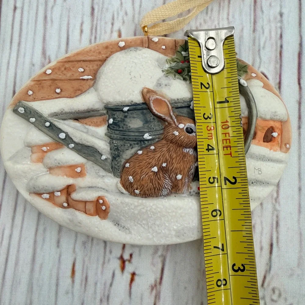 Vintage 1996 Marjolein Bastin Hallmark Rabbit Winter‎ Snow Resin Ornament Oval